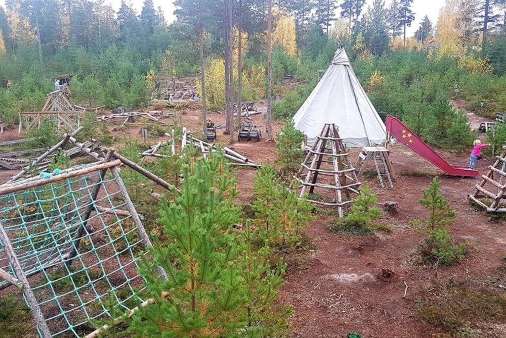 Nybyggd Stuga Intill Skogsbrynet - New Built Cottage Next To The Cowberry Forest 莫拉 外观 照片